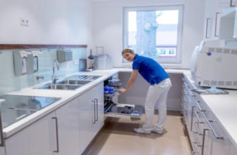 Zahnarzt Celle Dent-team Hygieneraum2